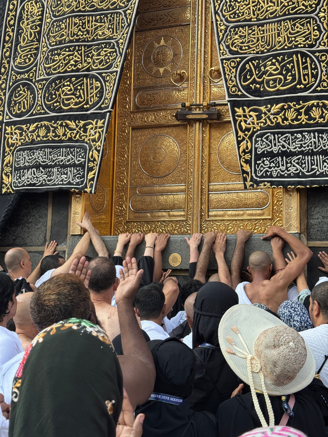 Umrah Packing List: What to Pack for Your Umrah Journey