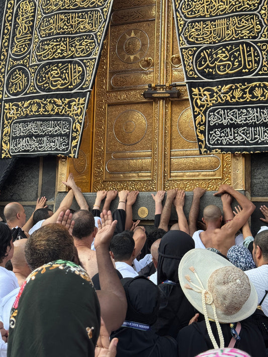 Umrah Packing List: What to Pack for Your Umrah Journey